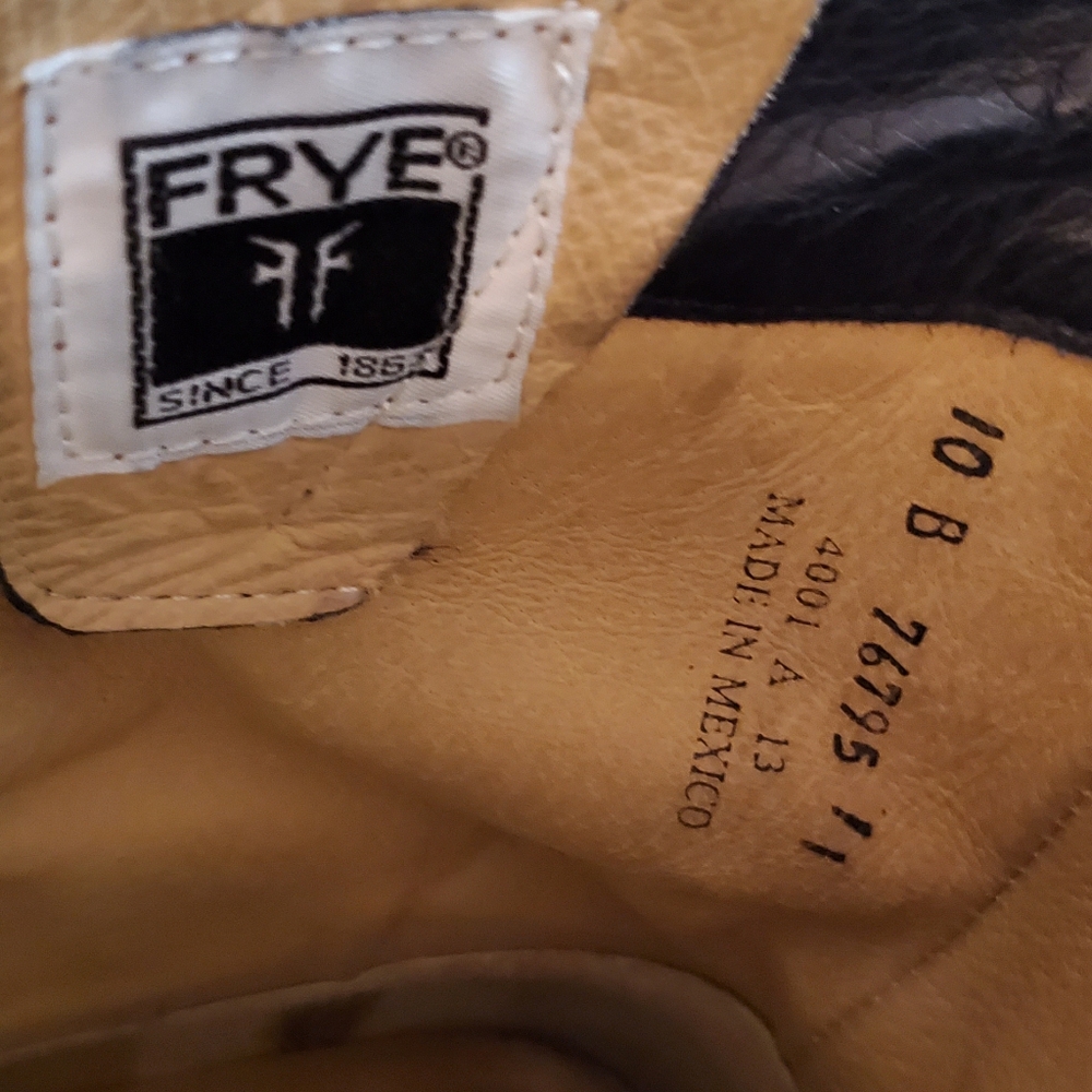 FRYE JENNA Black Leather Studded Ankle Moto Engineer Biker Boots Women's Size 10 - Picture 12 of 12